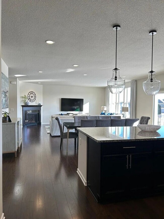 Foto del edificio - Awesome updated Plymouth home