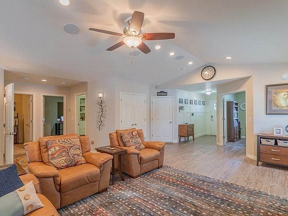 Building Photo - 1214 Coppet St