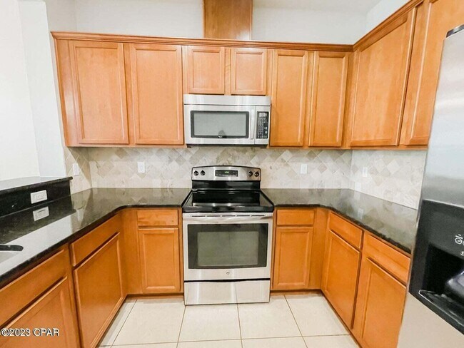 Building Photo - 317 Sand Oak Blvd