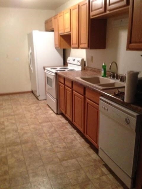 Building Photo - 4208 E Burdick Expy