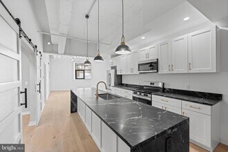 Building Photo - 36 N Narberth Ave