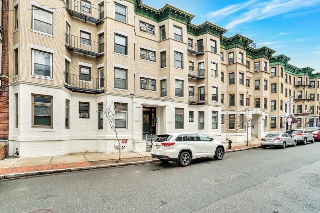 Primary Photo - 55 Burbank St
