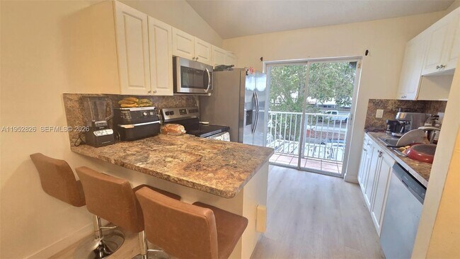 Foto del edificio - 7911 SW 152nd Ave