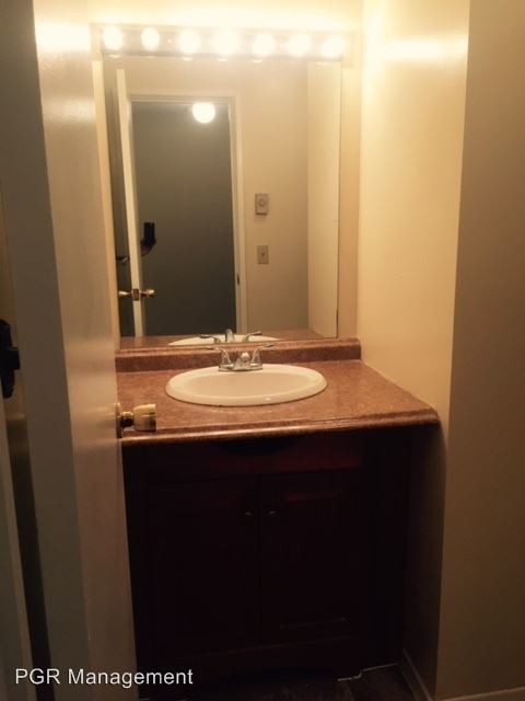 Foto del edificio - 1 br, 1 bath House - 181 Burgundy Hill Lane