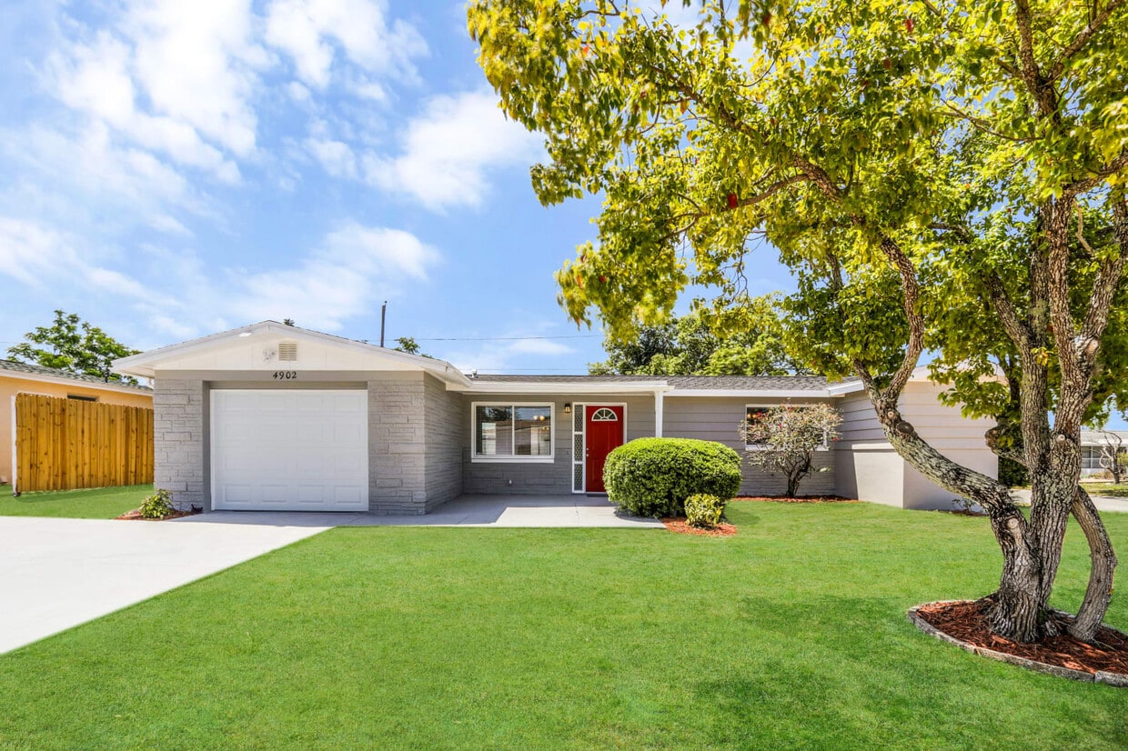 Foto principal - 4902 Guardian Ave