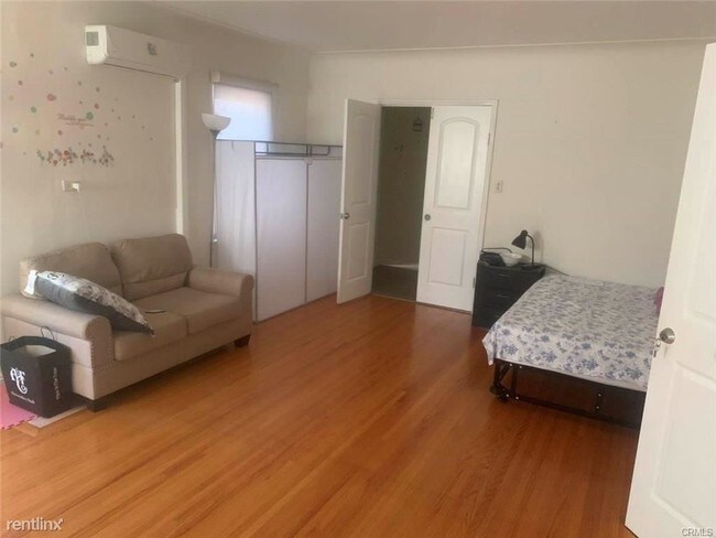 Foto del edificio - 4 br, 3 bath House - 1104 Prospect Ave