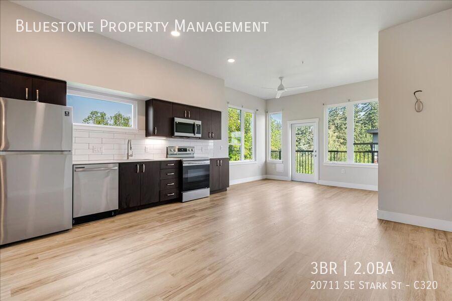 Foto principal - 20711 SE Stark St