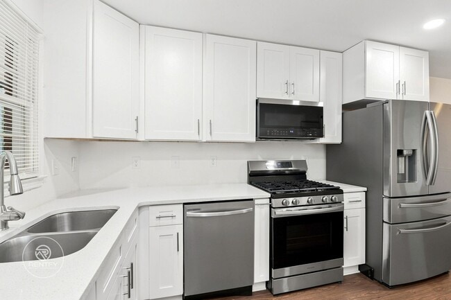 Foto del edificio - 3700 Driftwood Dr