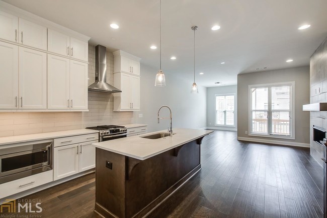 Building Photo - 4308 Parkside Pl