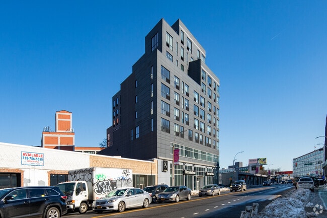 Building Photo - The Silver Star