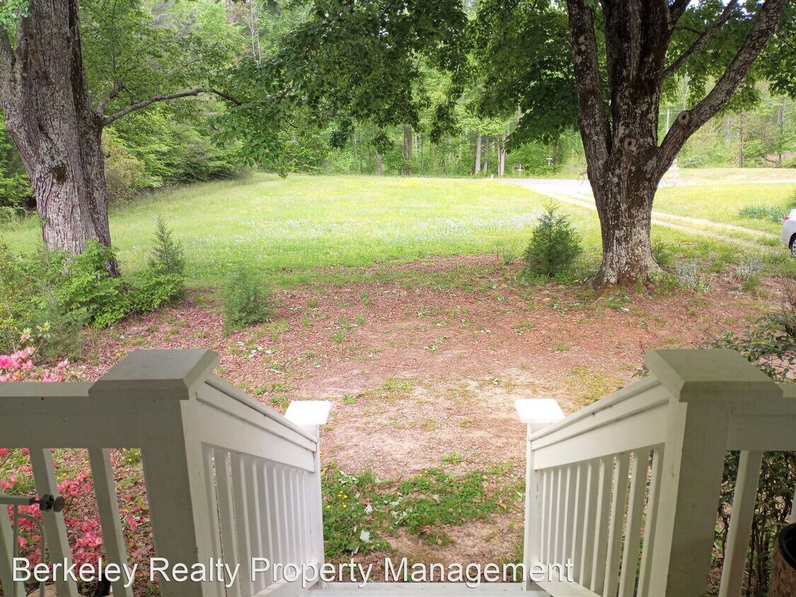 Building Photo - 2 br, 2 bath House - 5501 Good Hope Road