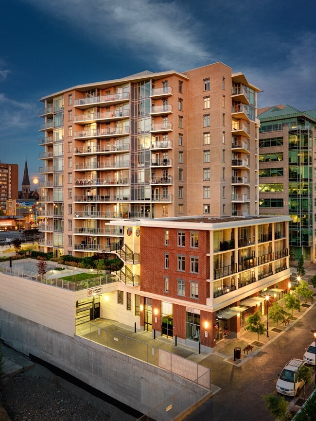 Photo du bâtiment - Hudson Mews Residential