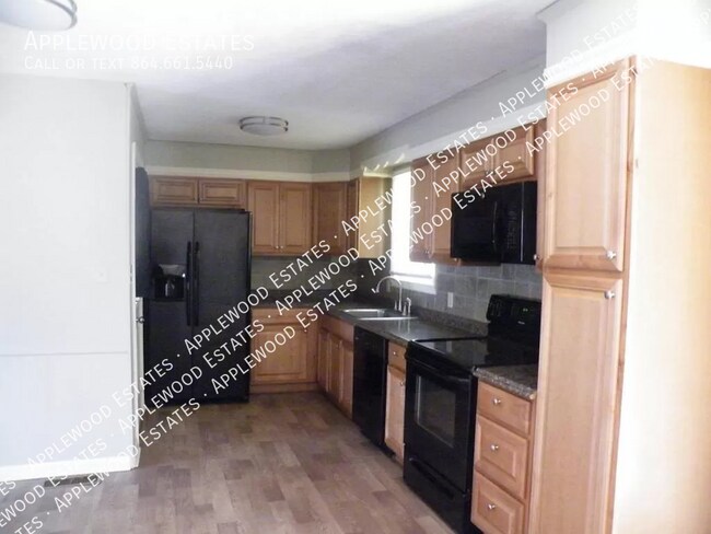 Foto del edificio - 131 State Rd S-42-9745