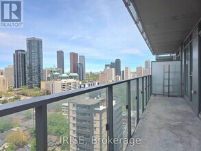 Building Photo - 50 Wellesley St E