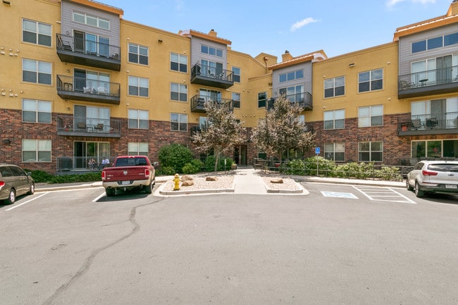 Building Photo - 9019 E Panorama Cir
