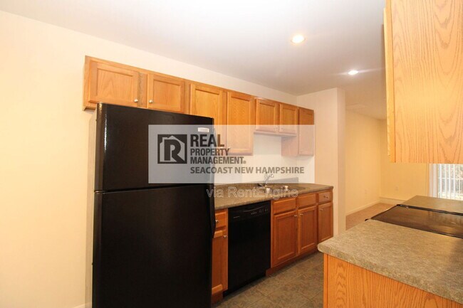 Foto del edificio - 2 Waverly Dr