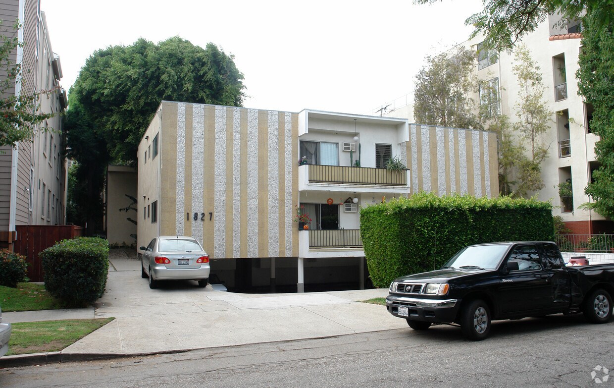 Primary Photo - 1827 Midvale Ave
