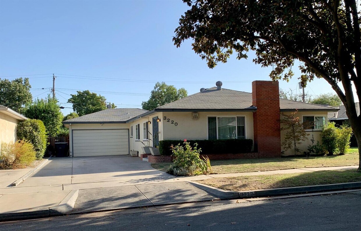 3220 E Holland Ave, Fresno, CA 93726 House for Rent in Fresno, CA