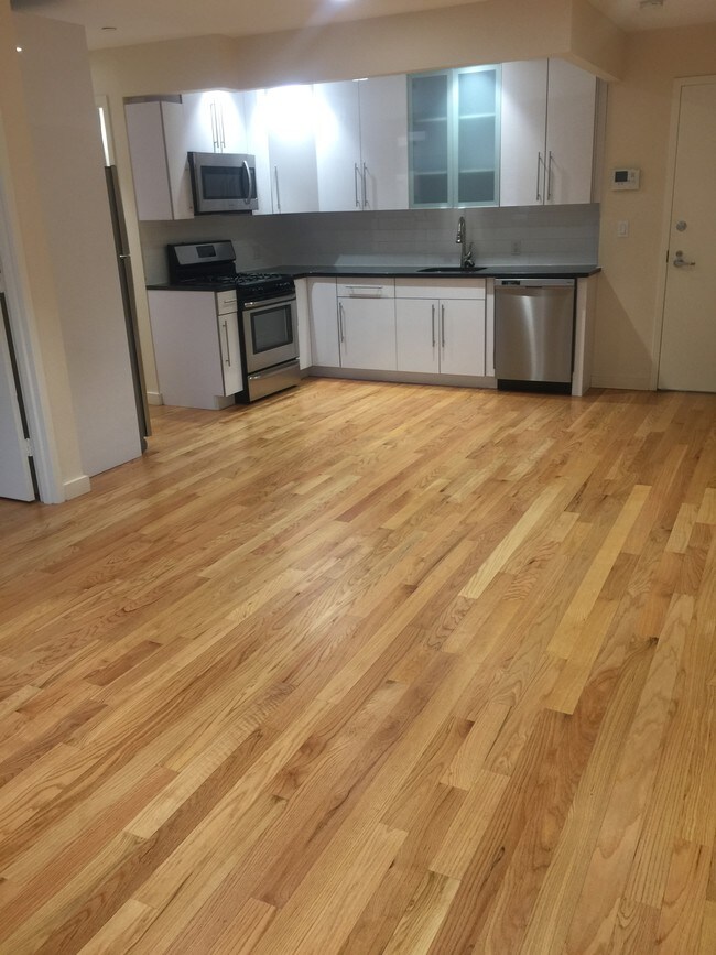 Foto del edificio - 2315 Astoria Blvd