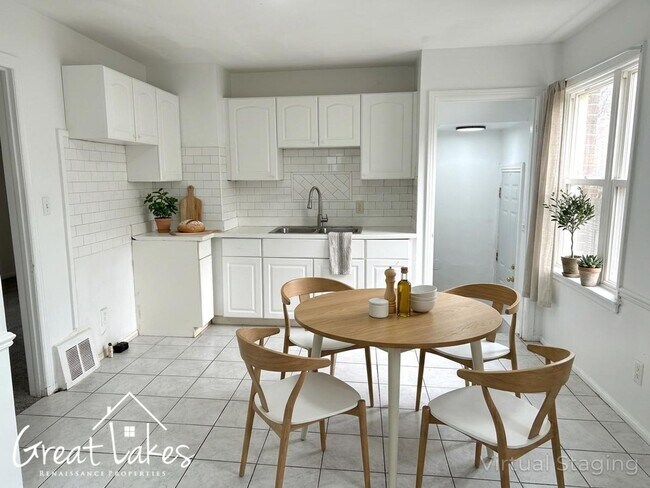 Foto del edificio - Lovely 3 Bedroom 1 Bathroom now available for rent!