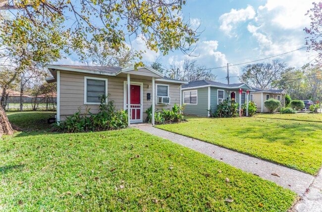 Building Photo - 4753 Mallow St