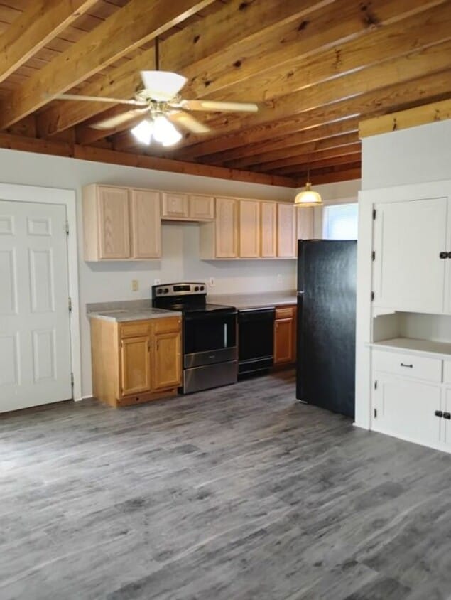Coming Soon - 3 Bedroom 1 Bath - Amazing L... - Coming Soon - 3 Bedroom 1 Bath - Amazing L...