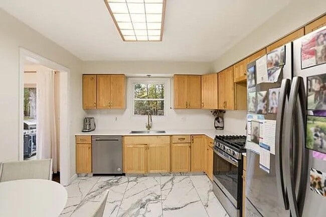 Building Photo - Charming 4BR Ranch with Garage in Jackson Cul-de-Sac