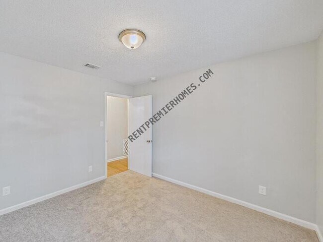 Foto del edificio - 12420 Timber Bend Dr