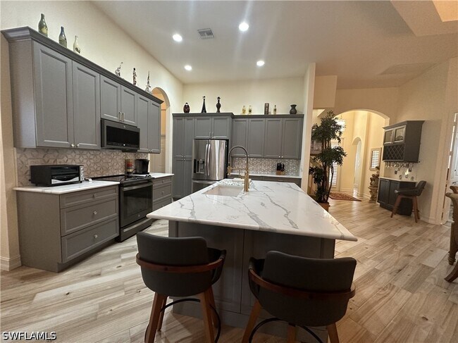 Foto del edificio - 14508 Sterling Oaks Dr