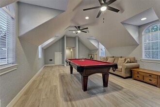 Building Photo - 16 Waterberry Way