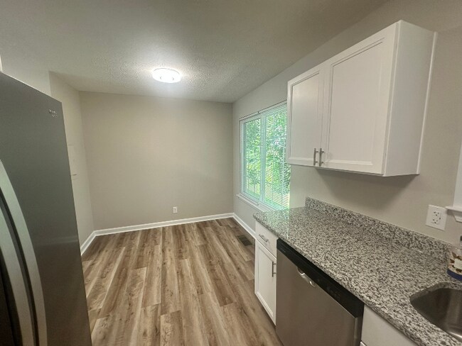 Foto del edificio - 1506 Batts Blvd