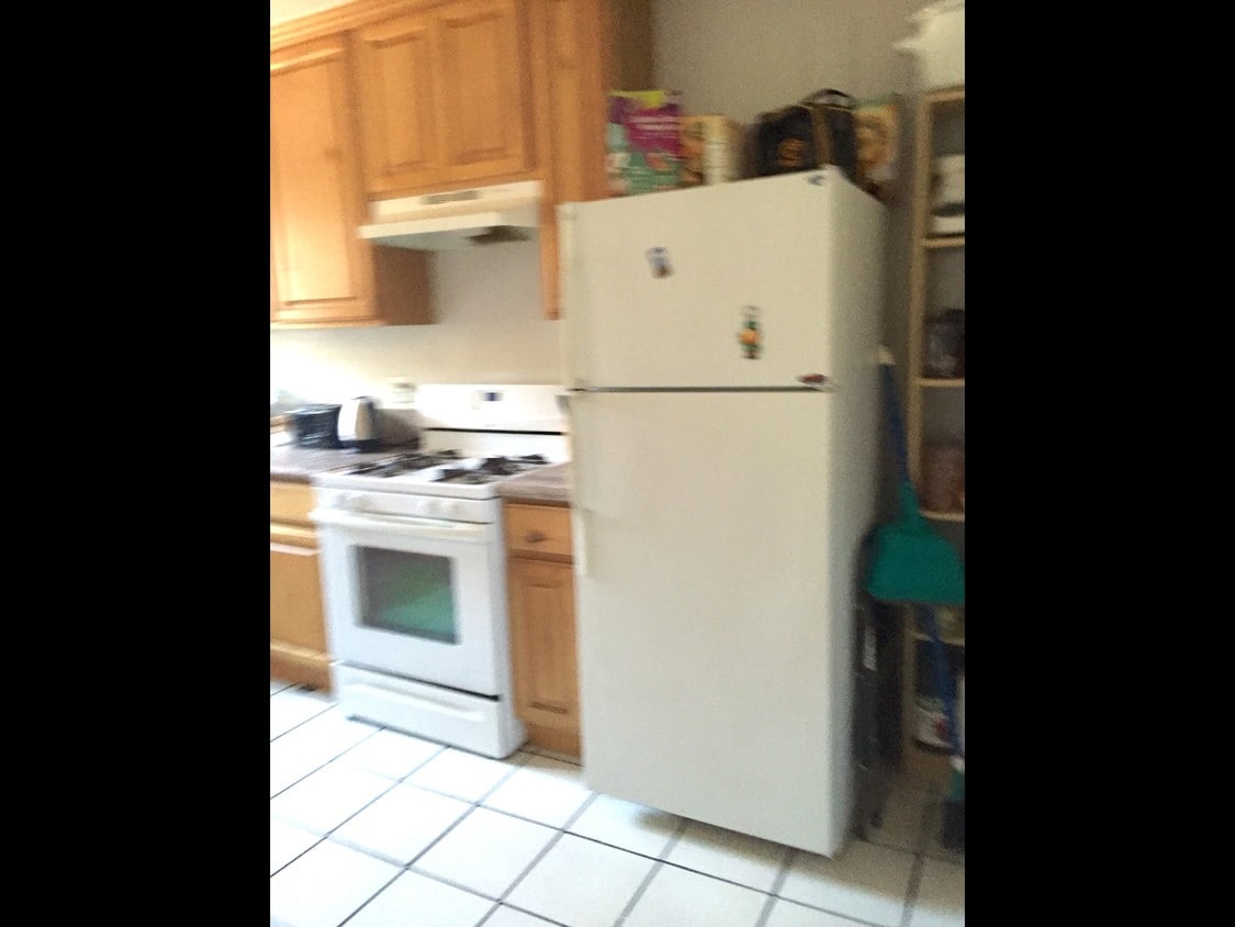 Primary Photo - 227 N Yale Ave