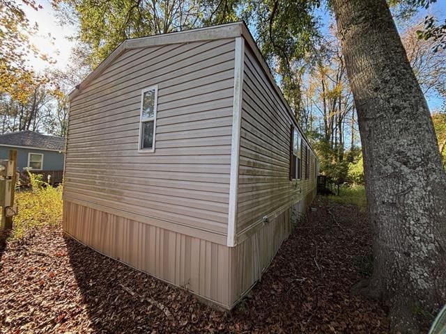 Building Photo - 1233 Suncrest Cir