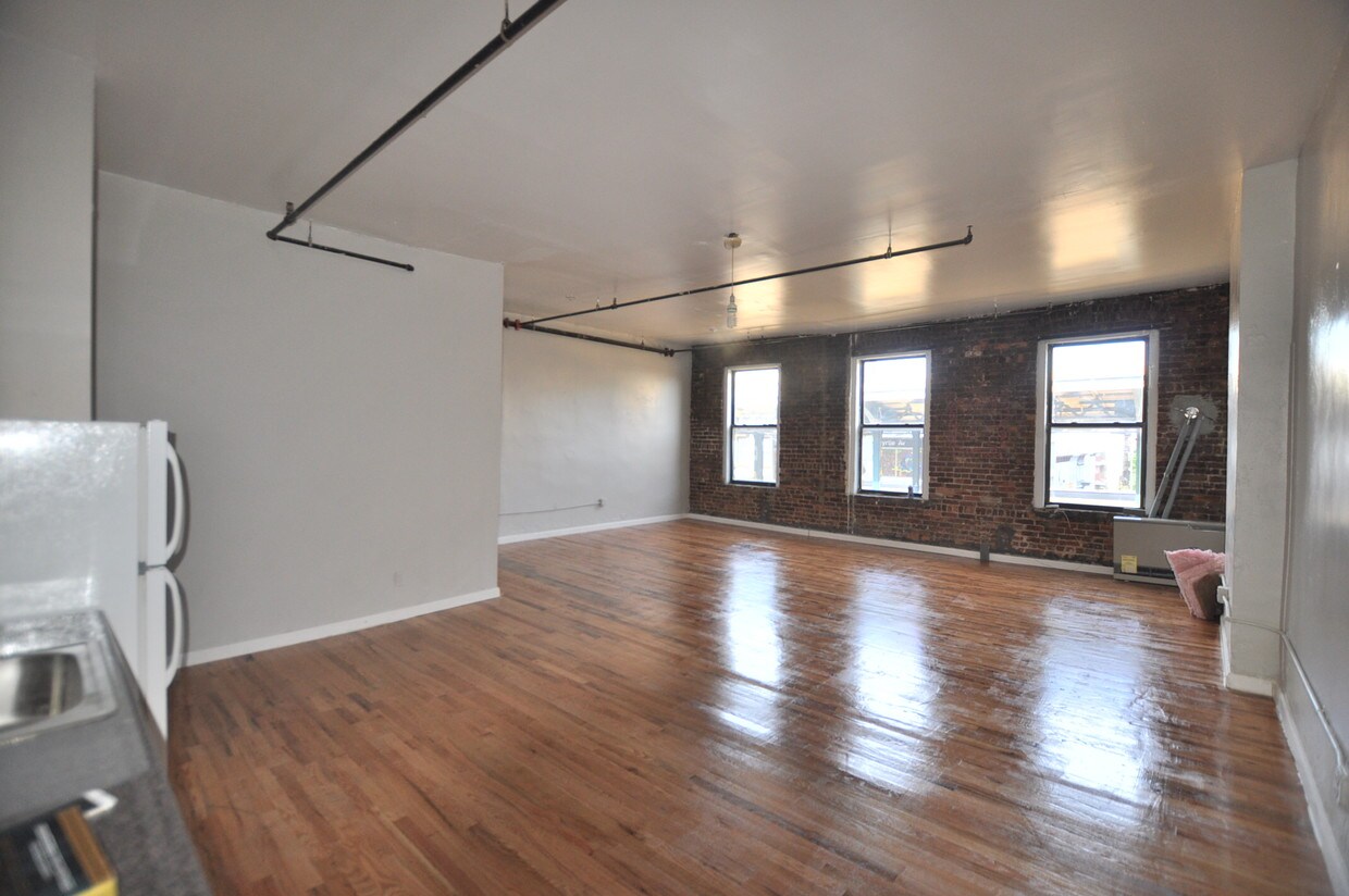 Foto principal - 1131 Myrtle Ave