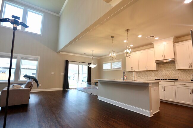 Building Photo - 103 Graceful Sedge Way