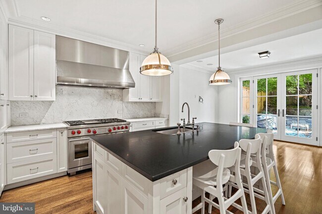 Foto del edificio - 3127 P St NW