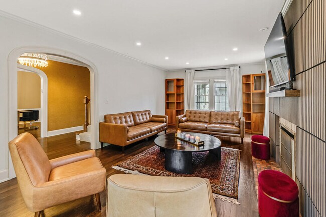 Foto del edificio - 5062 N Larkin St