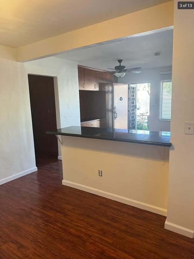 Foto del edificio - 7156-7160 Lexington Ave