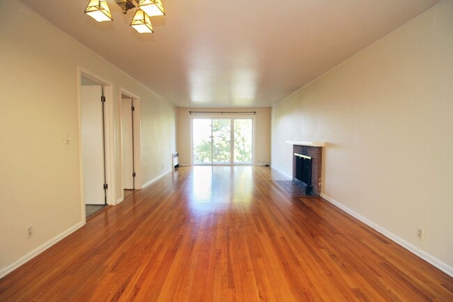 Foto del edificio - 2343 SW Cedar St