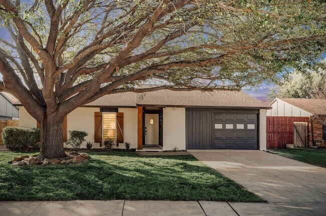 Foto del edificio - 5112 Arbor Glen Rd