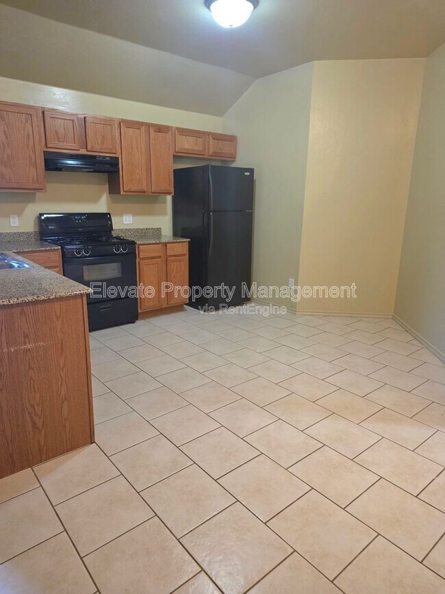 Foto del edificio - 927 West Prairie Wind Way