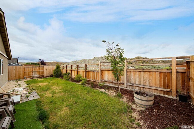 Foto del edificio - 698 Valmy Dr