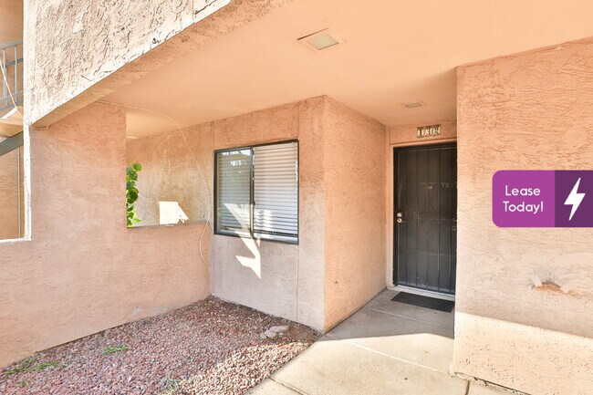 Building Photo - 10828 N Biltmore Dr