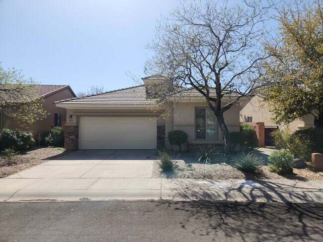 Foto del edificio - 945 N Slow Creek Ln