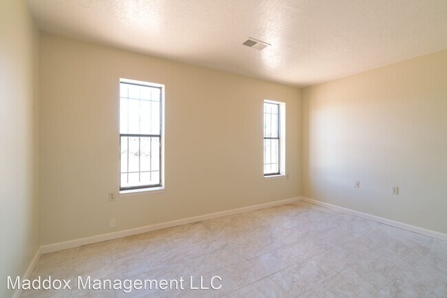 Building Photo - 3 br, 1 bath House - 3317 Condershire Dr SW