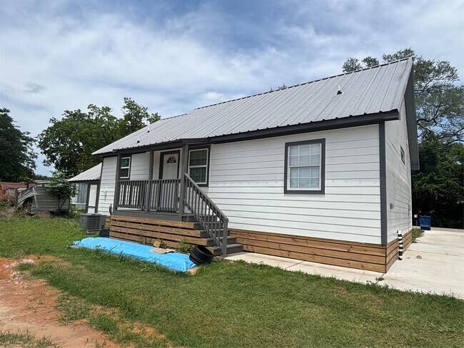 Foto del edificio - 2706 Sledge St