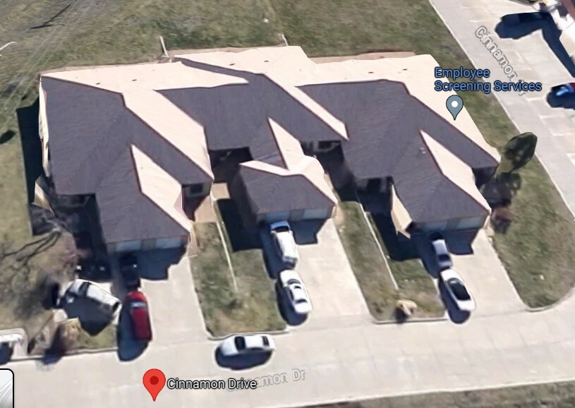 Building Photo - 1050 Cinnamon Dr