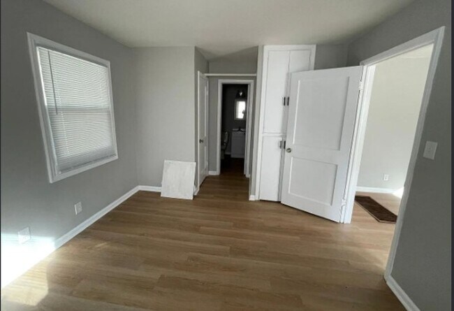 Foto del edificio - 810 S Crestway St