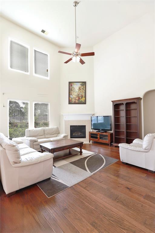 Building Photo - 25719 Westbourne Dr