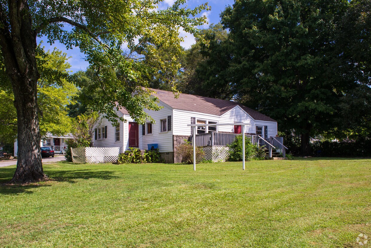Primary Photo - 207 Napier St